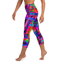Load image into Gallery viewer, Tapestry Yoga Capri Leggings